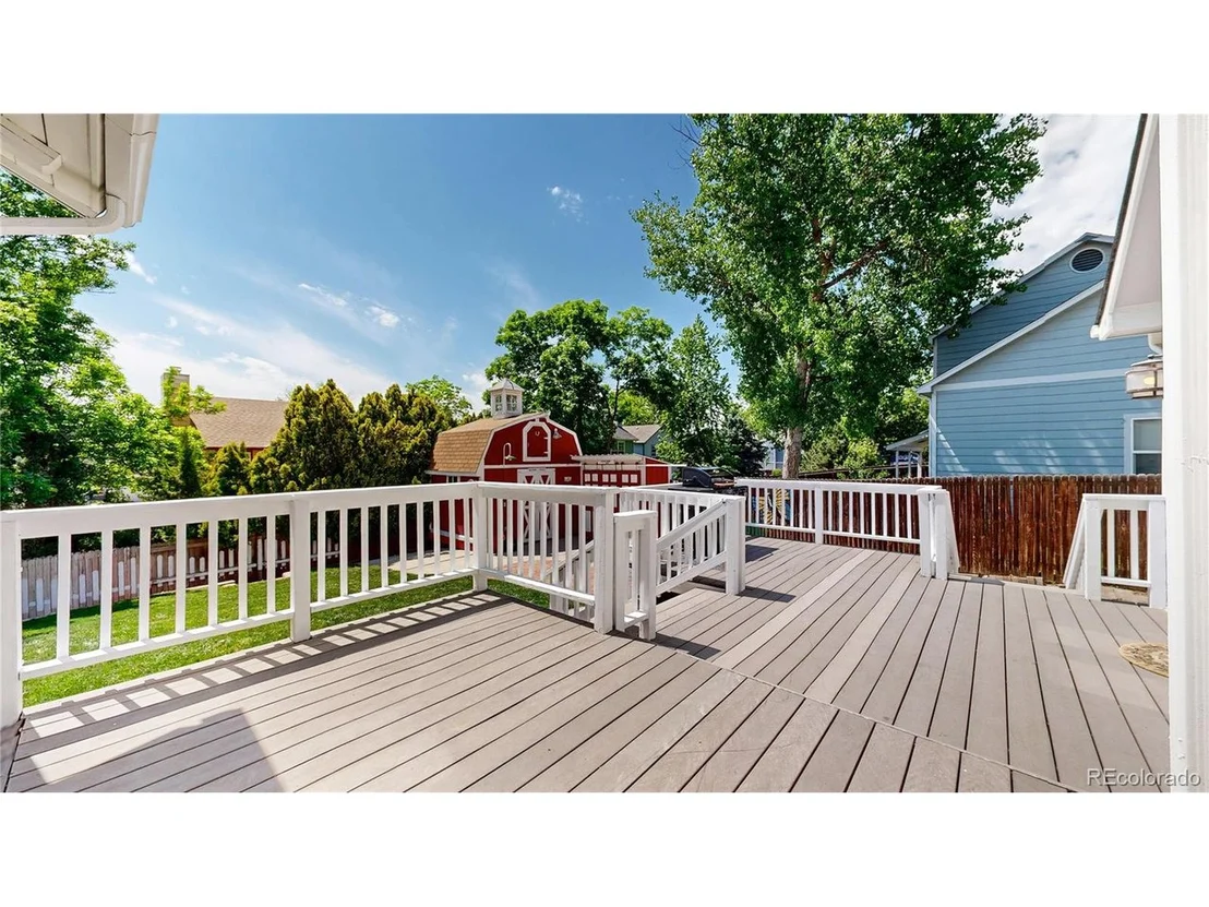 Photo of 10635 Dexter Dr