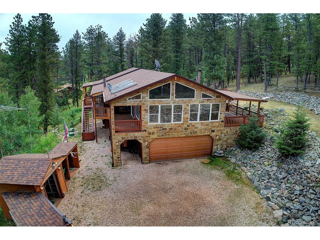 Photo of 32 Aspen Dr