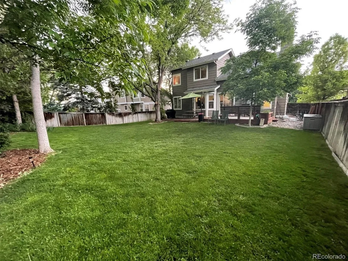 Photo of 882 Garden Dr