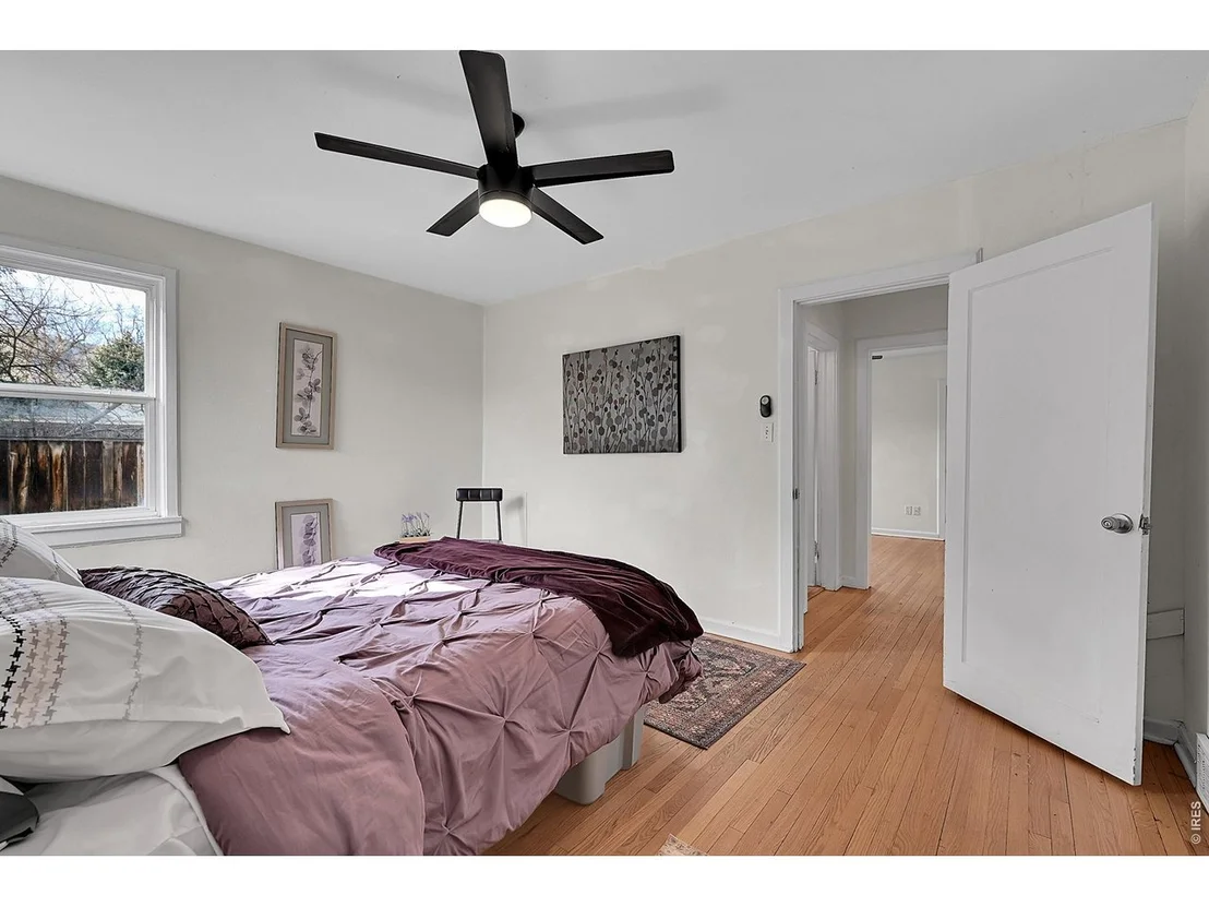 Photo of 1850 Iris Ave