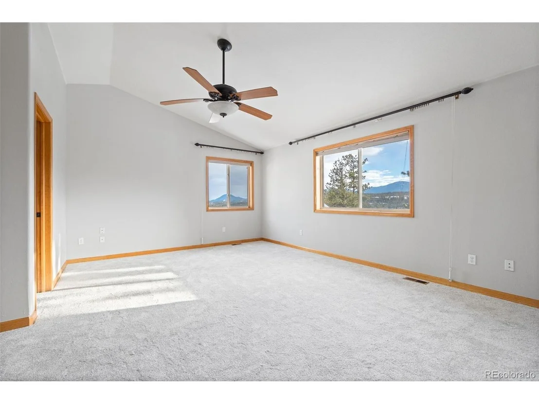 Photo of 377 Deer Trail Dr