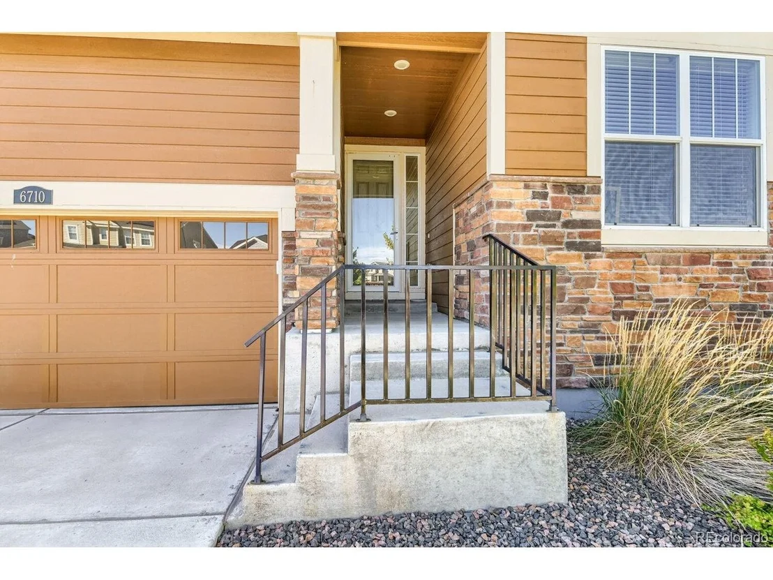 Photo of 6710 E 134th Cir