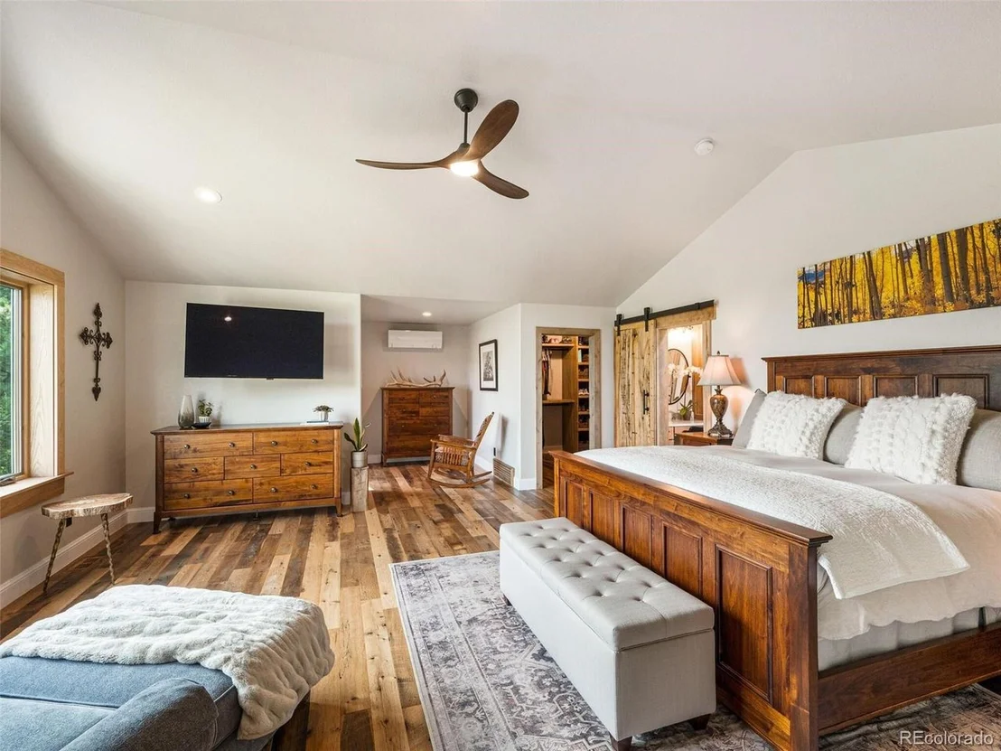 Photo of 137 Nuthatch Rd