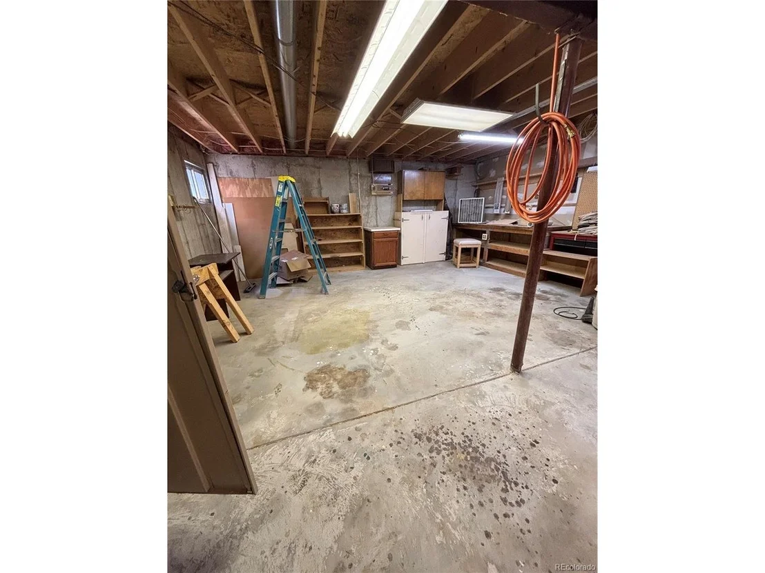Photo of 2504 Haskell Pl