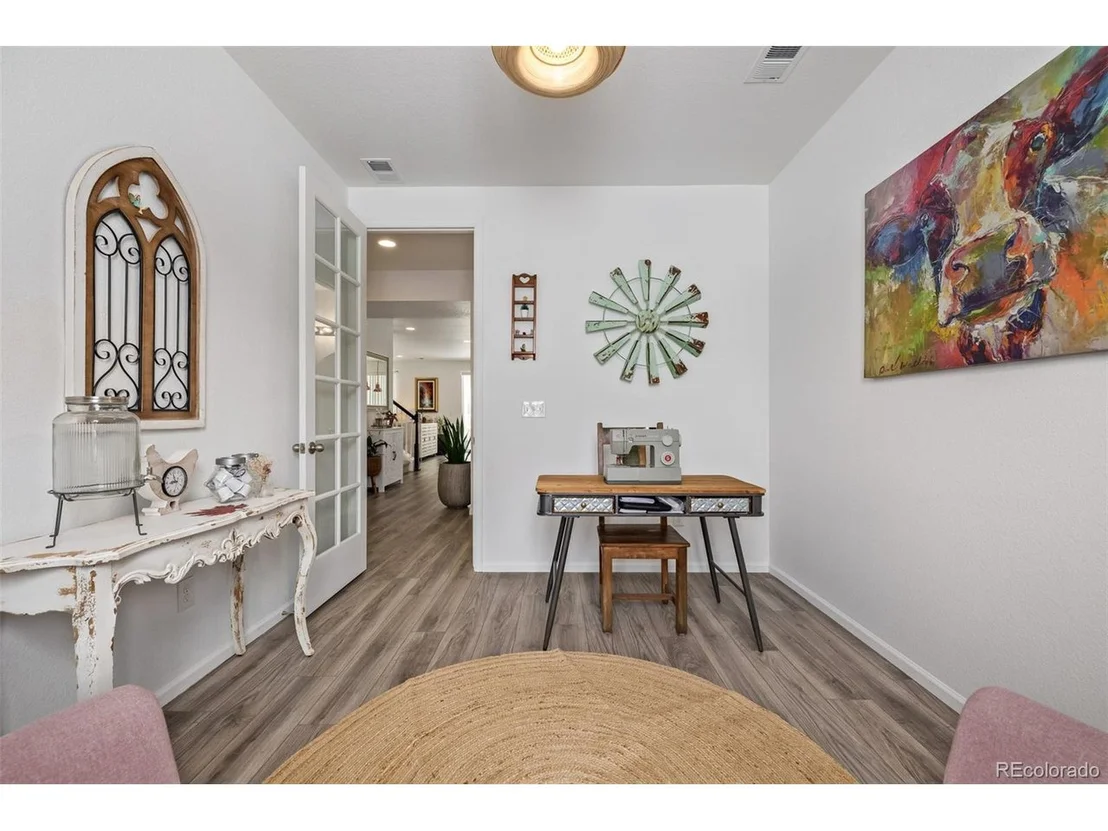 Photo of 5529 Gray Wolf Ln