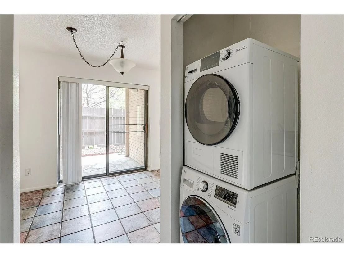 Photo of Unit 1B at 3065 30th St