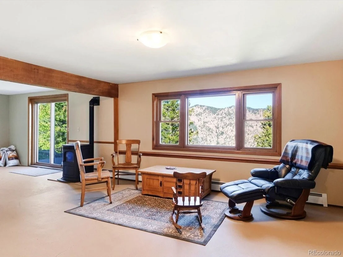 Photo of 345 Deer Trail Cir
