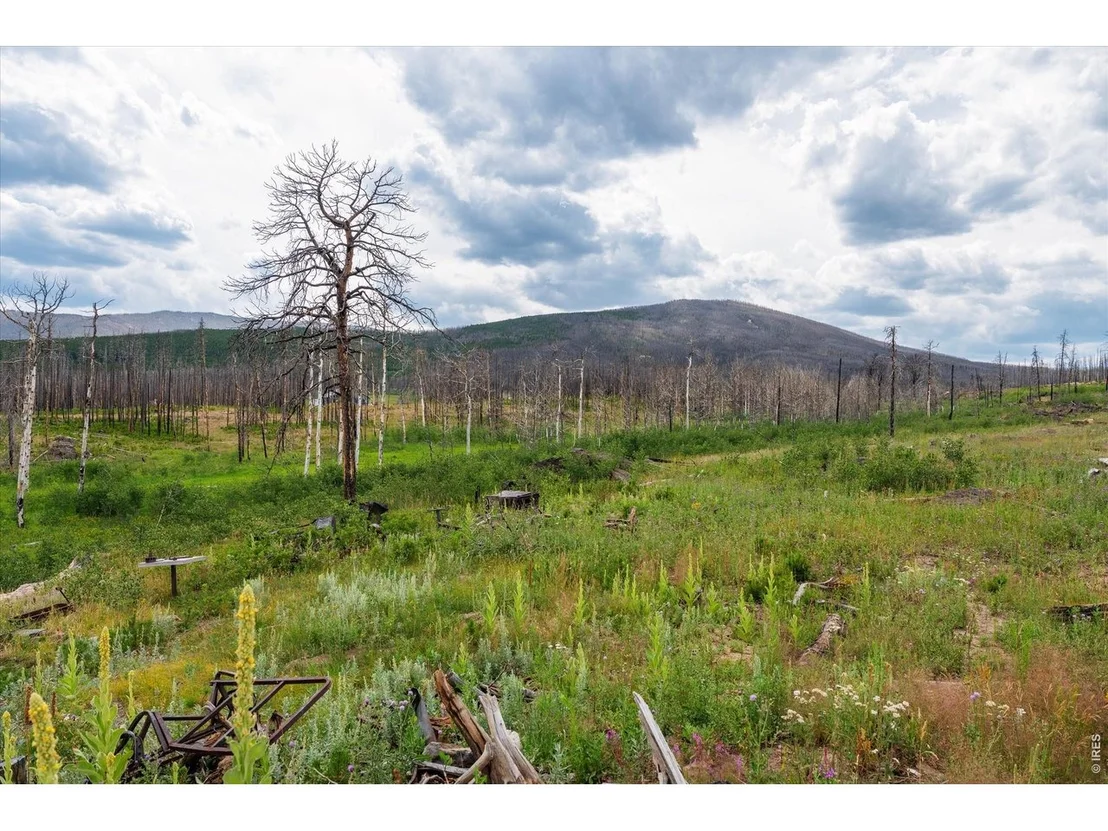 Photo of 529 Quartz Rd