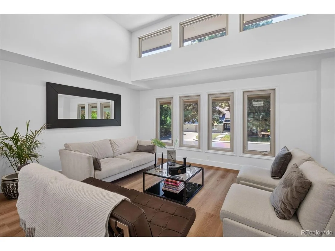 Photo of 5373 E Links Cir
