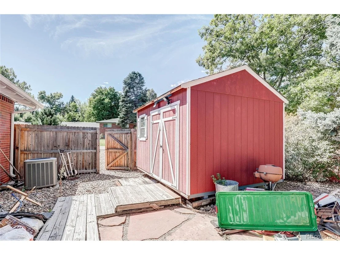 Photo of 3005 Flora Ln