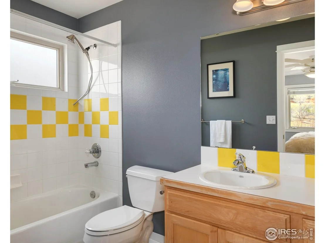 Photo of 385 Vasquez Ct