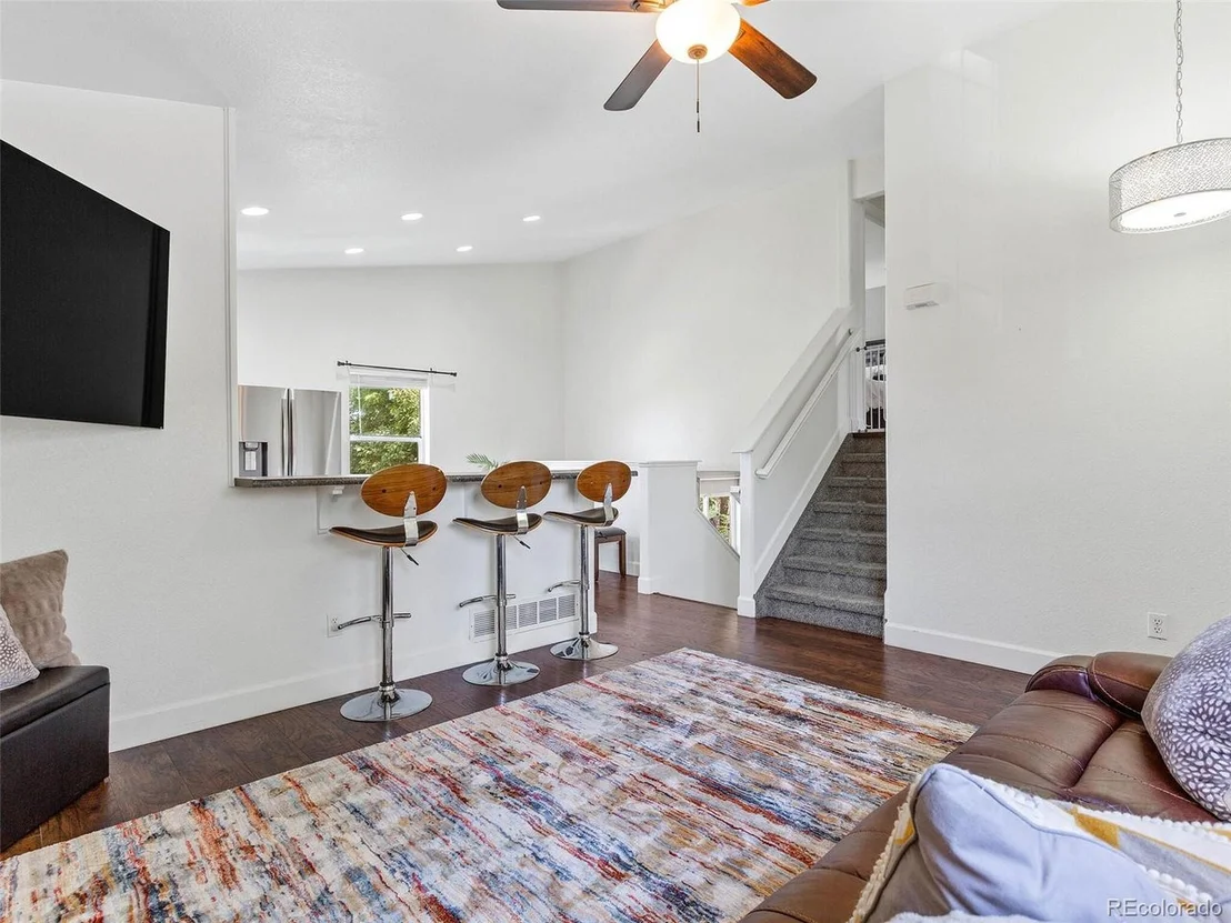Photo of 1050 Quail Cir