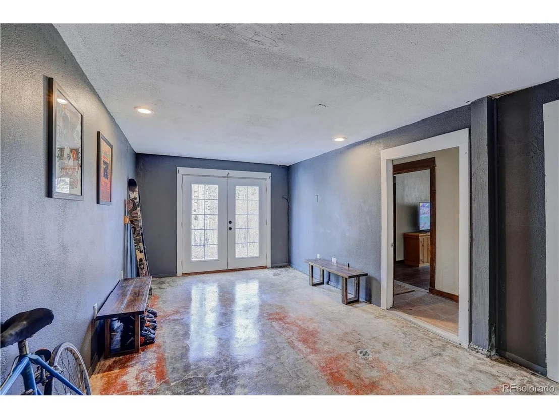 Photo of 2222 Lions Lane
