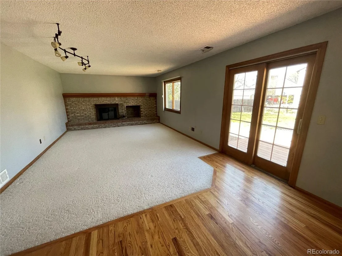 Photo of 3109 N Oak Cir