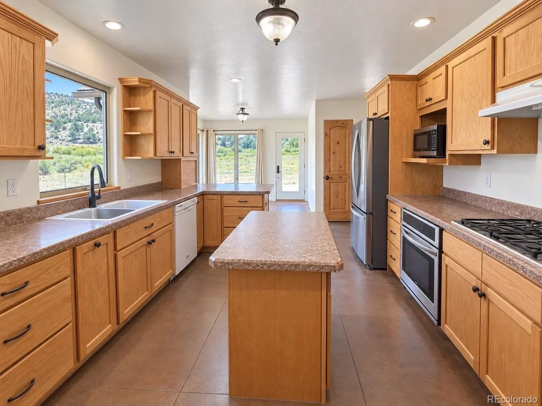 Photo of 6085 County Road 210