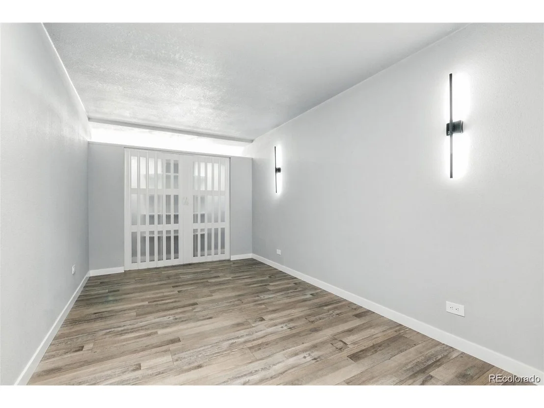 Photo of Unit 212 at 1850 Folsom St