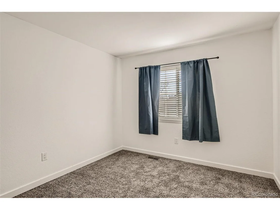 Photo of 4117 W 62nd Pl