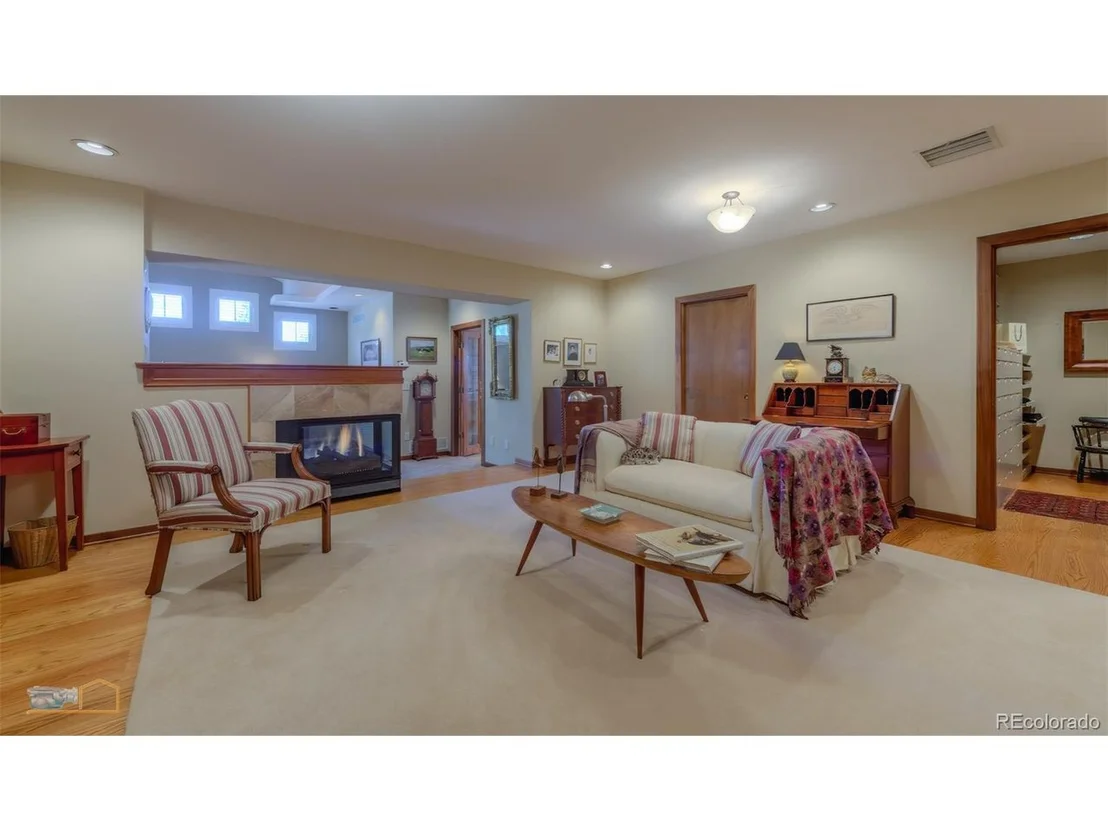Photo of 1921 Panorama Cir