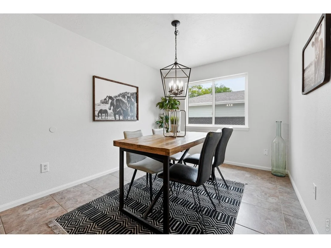 Photo of 2525 50th Ave