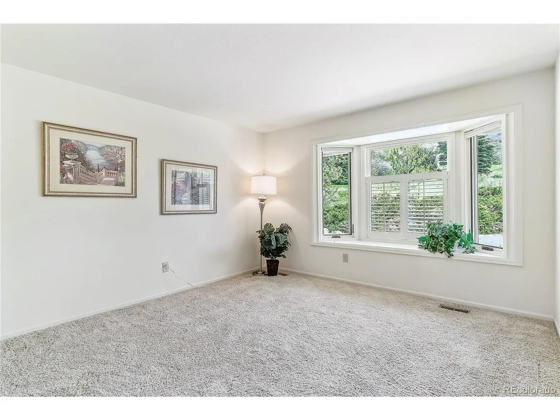 Photo of 6093 Willowbrook Dr