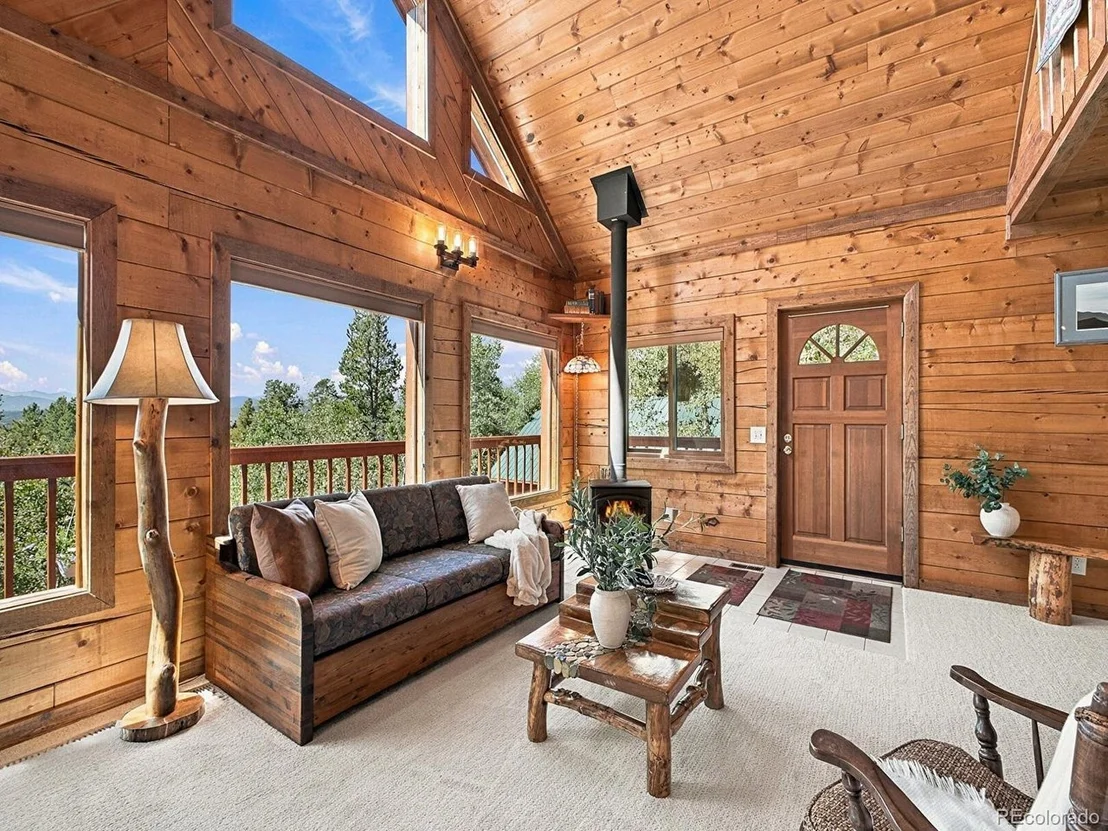 Photo of 760 Coyote Cir