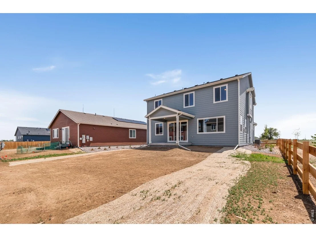 Photo of 7331 Swan River St