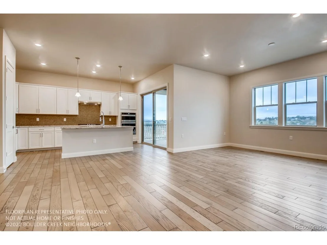 Photo of 886 Quarry Cir