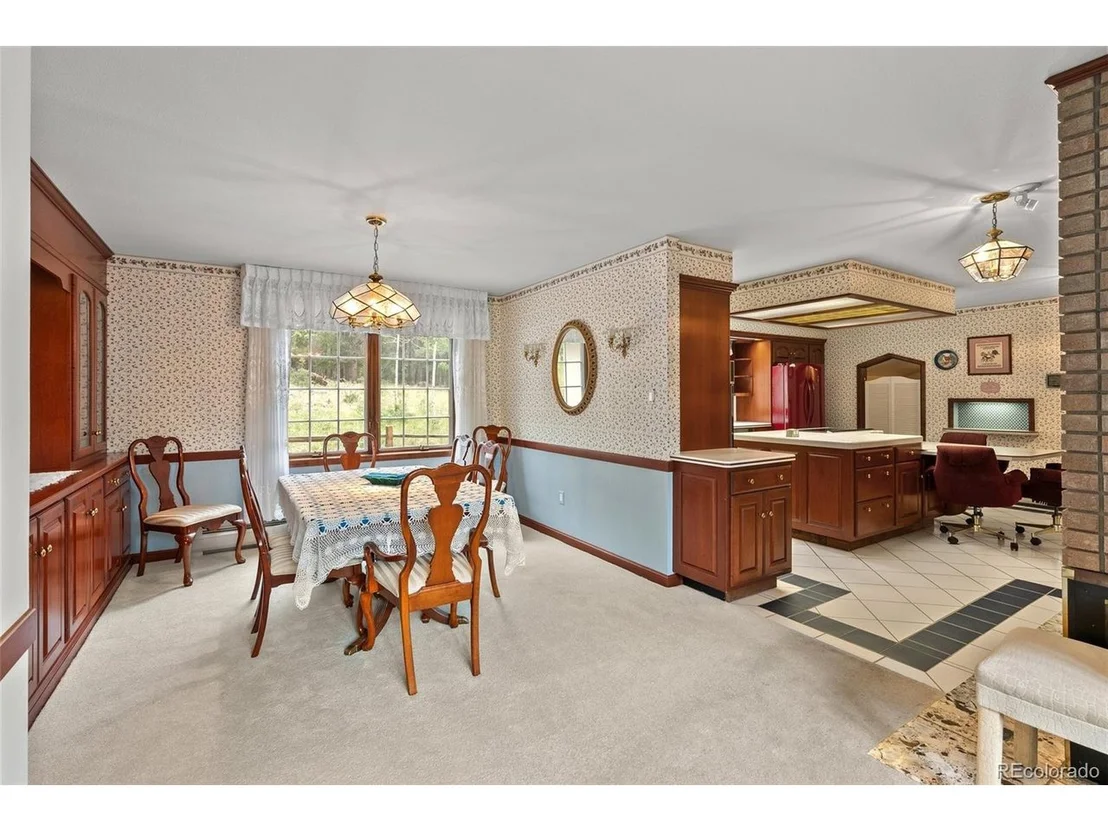 Photo of 1680 Crow Valley Rd