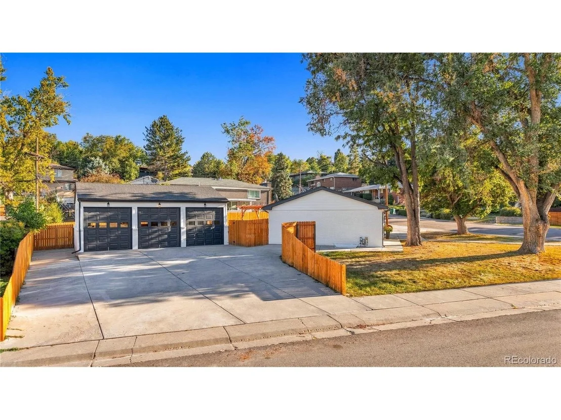 Photo of 5590 Clear Creek Dr