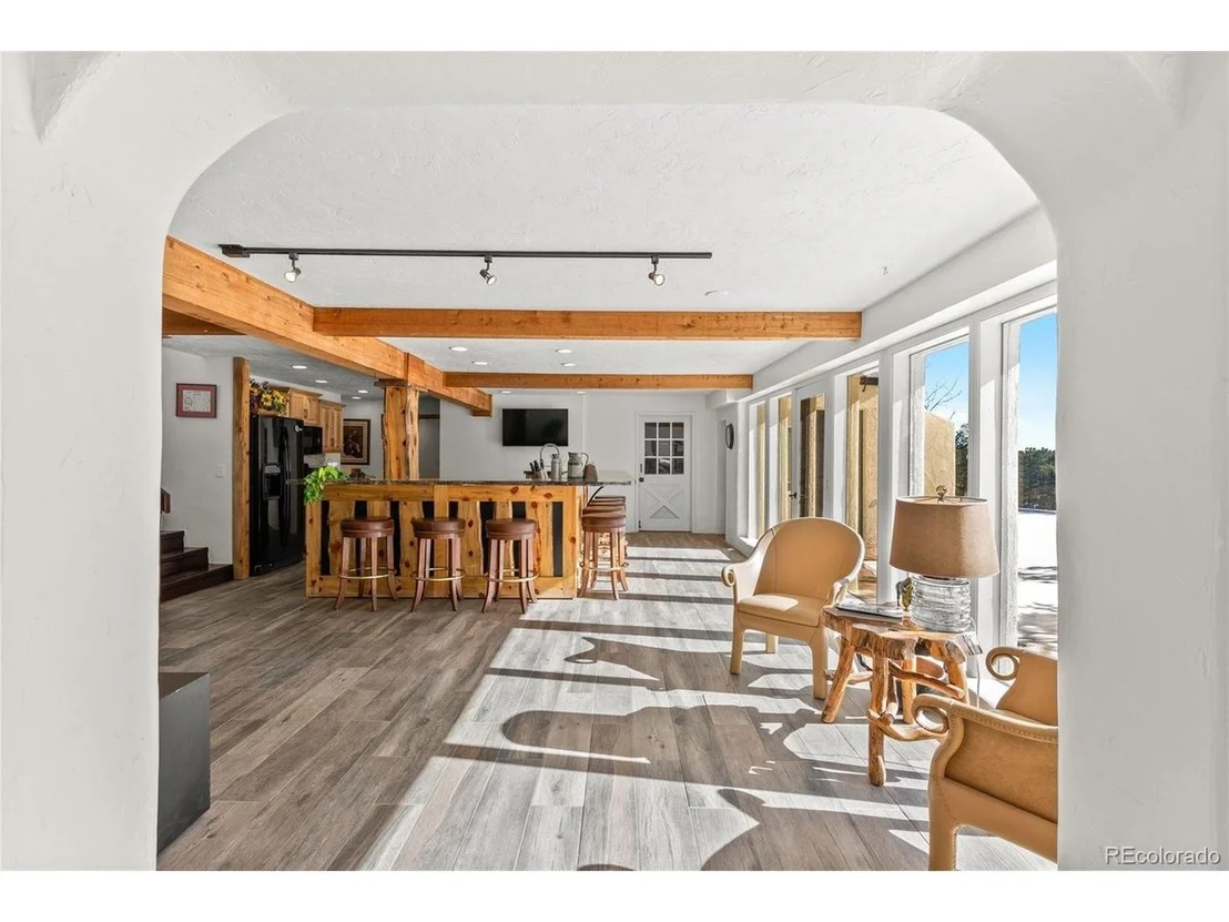 Photo of 1053 Red Moon Rd