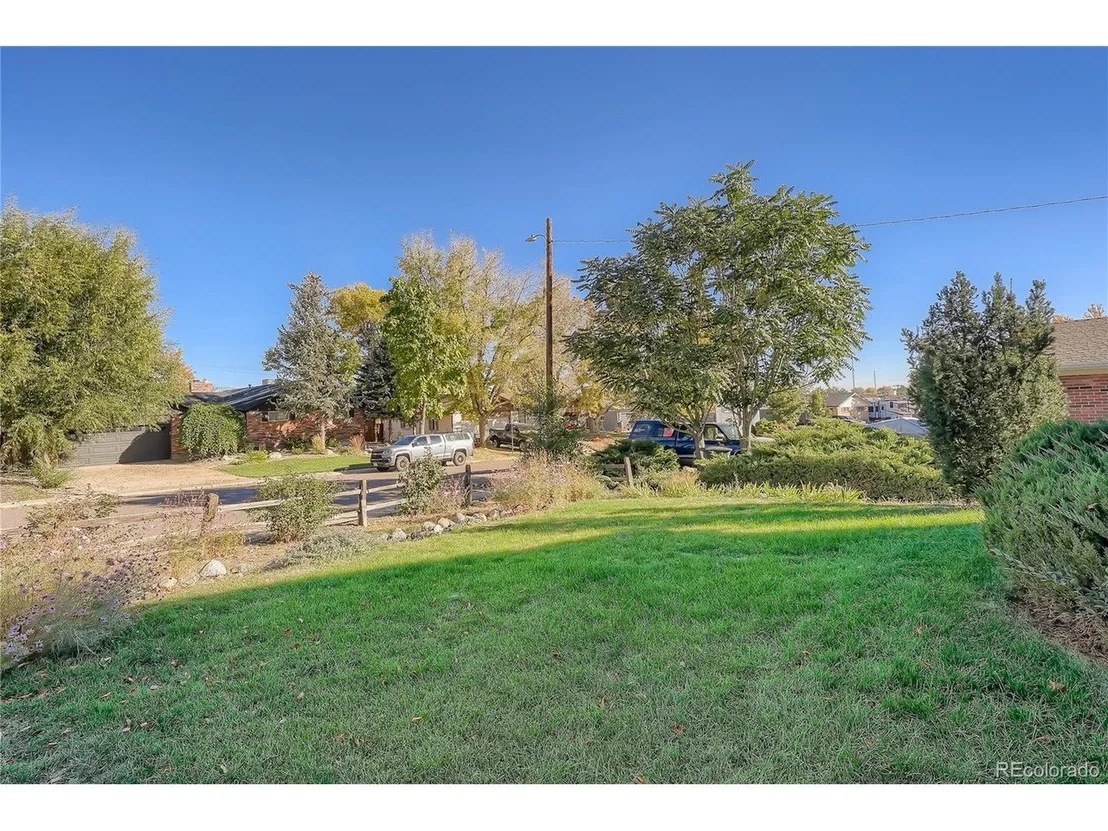 Photo of 342 Brigitte Dr