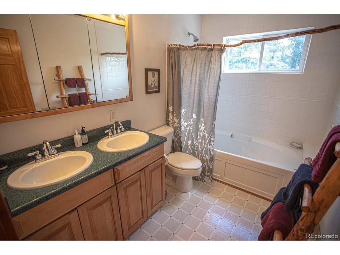 Photo of 89 W Dory Way