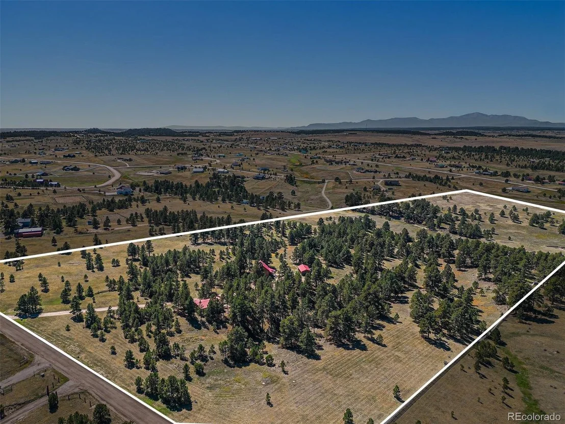 Photo of 18450 Saddle Blanket Ln