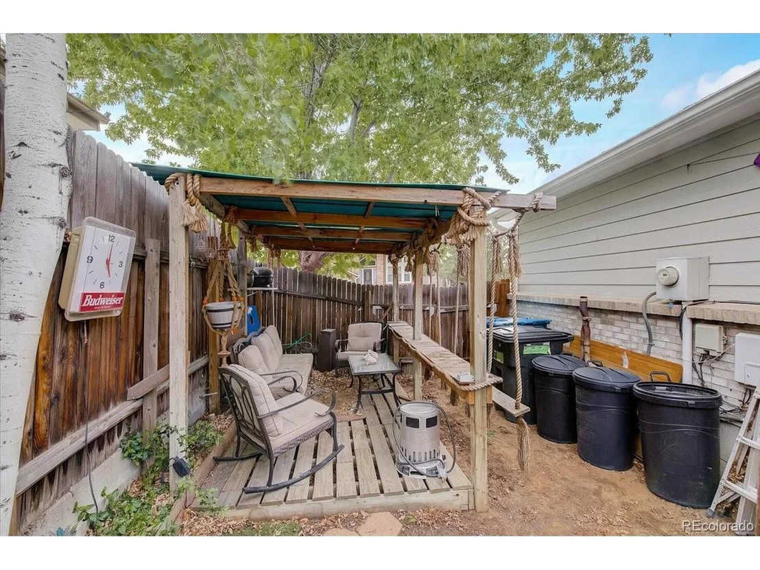 Photo of 10332 Meade Loop