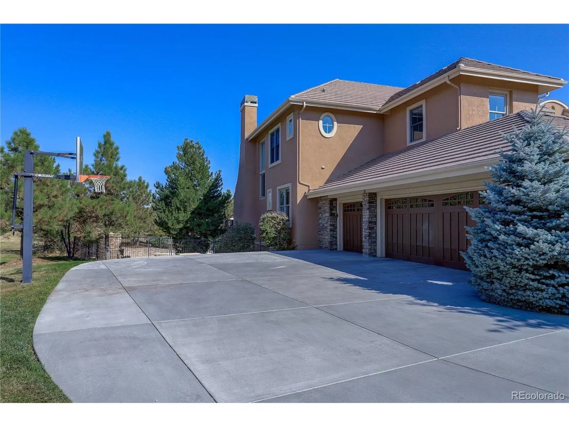 Photo of 6103 Huron Ln