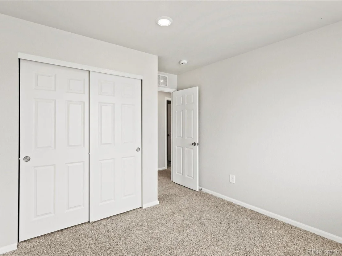 Photo of 548 97th Ave