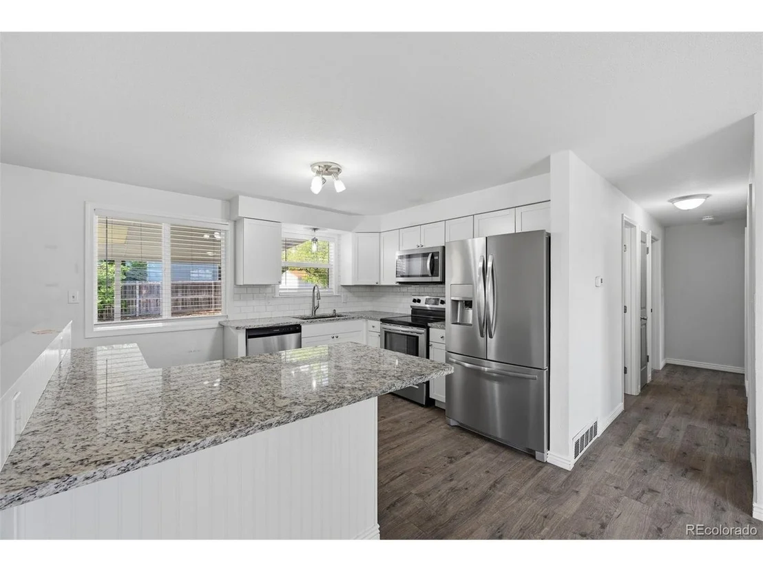 Photo of 6160 W 77th Pl