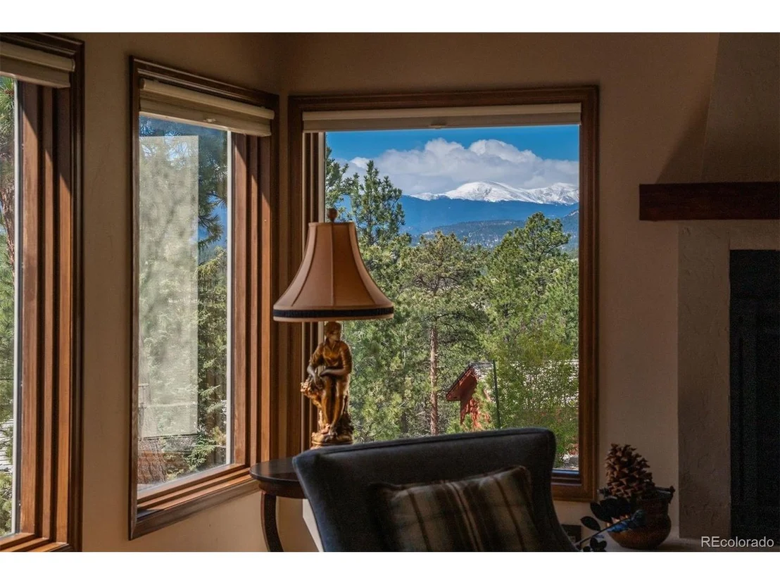 Photo of 1674 Tamarac Dr