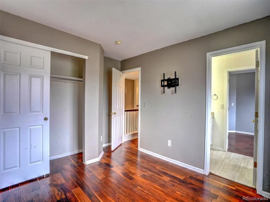 Photo of 5869 Scenic Ave