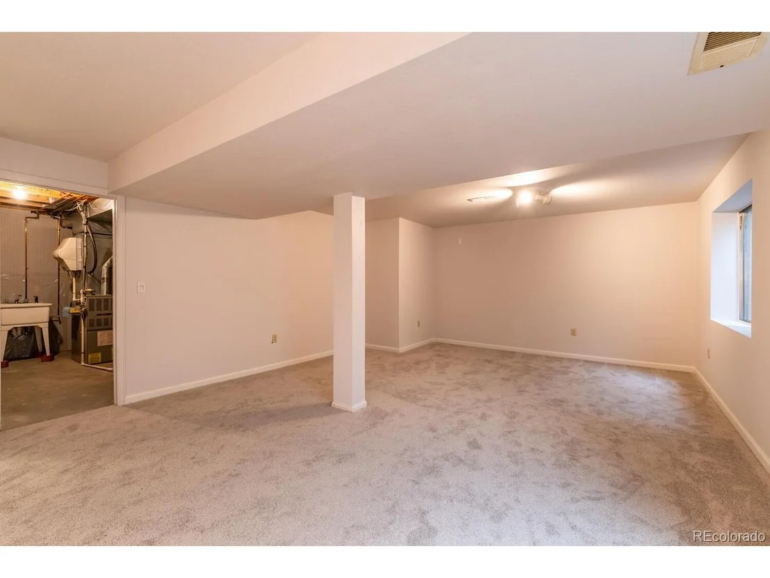 Photo of 300 Linden St