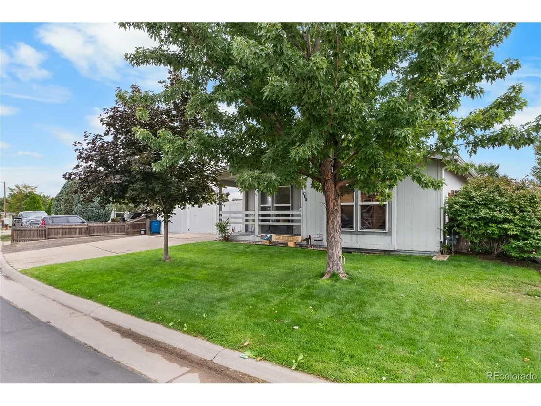 Photo of 207 Willow Dr