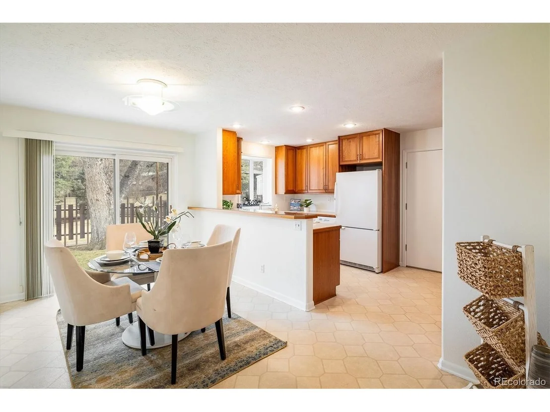 Photo of 350 Auburn St