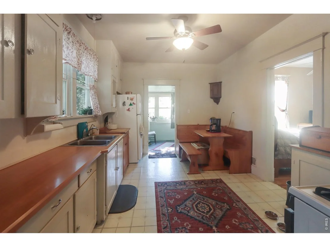 Photo of 914 N Carson St