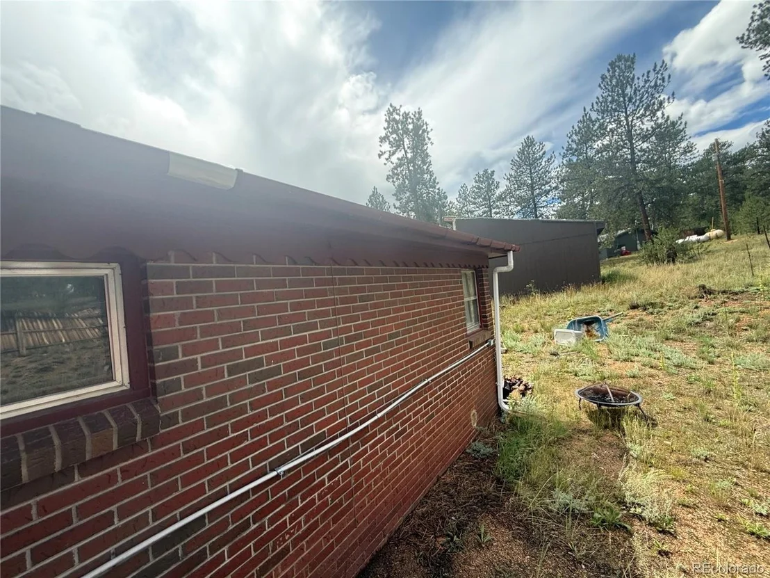 Photo of 63 Fitzsimmons Rd