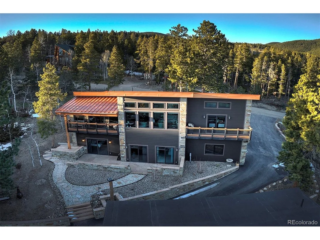 Photo of 94 Crest View Dr