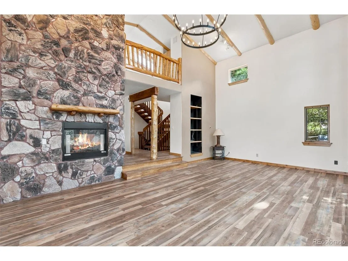 Photo of 231 Fairview Blvd