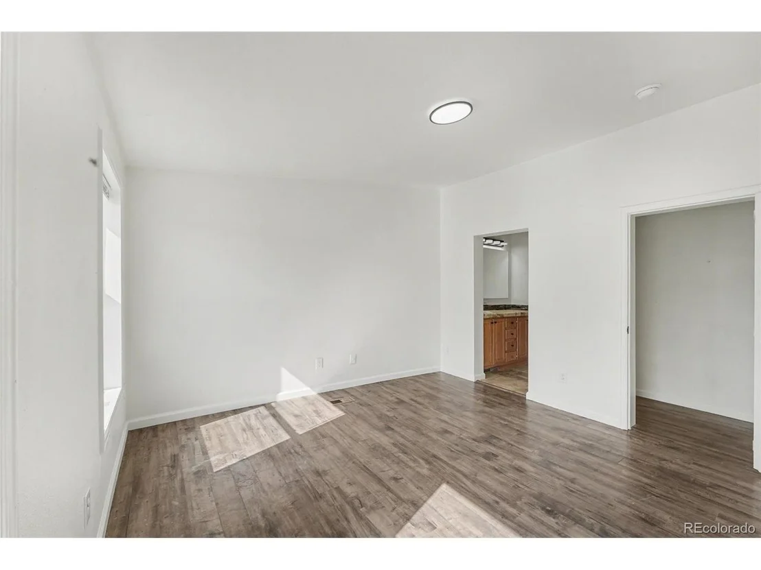 Photo of 70 Jennifer Cir