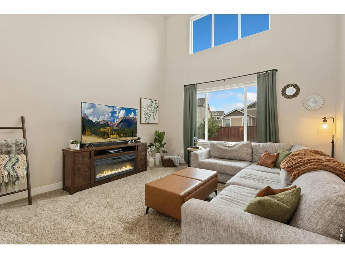 Photo of 2286 Golden Way