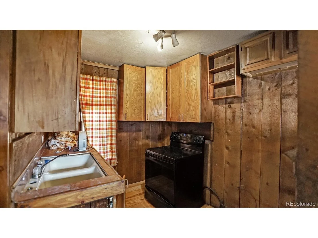 Photo of 2275 Shelton Dr