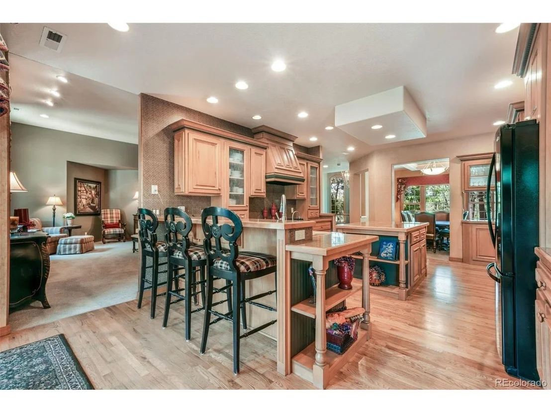 Photo of 17556 Colonial Park Dr